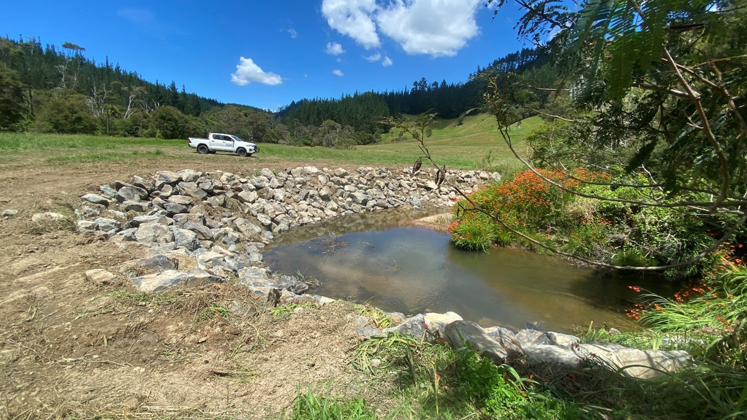 Boom Stream following works