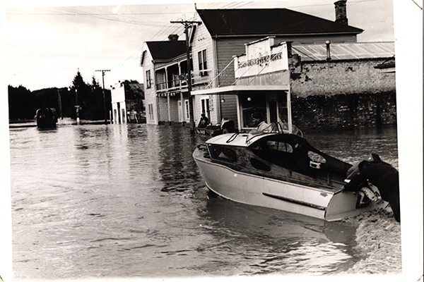 Ōtorohanga, 1958.